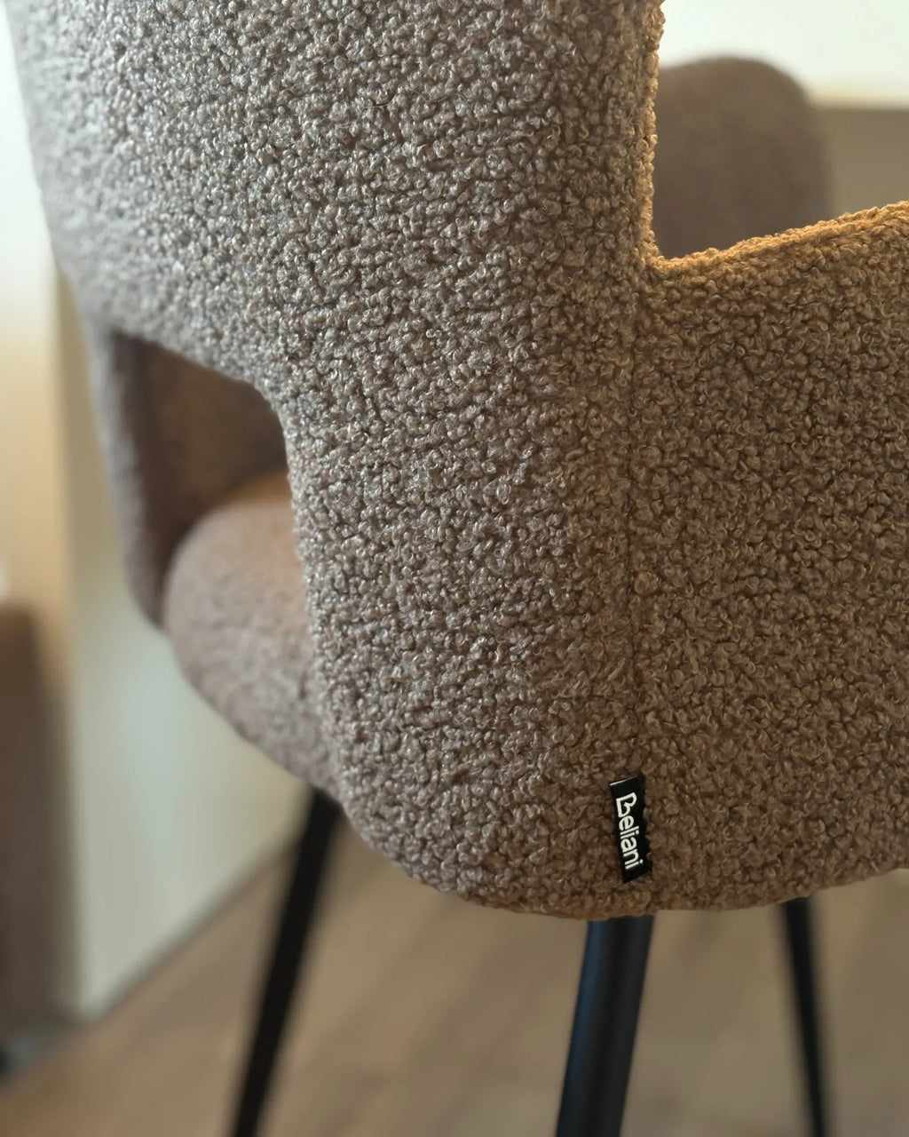 Lot de 2 chaises de salle à manger en bouclé marron